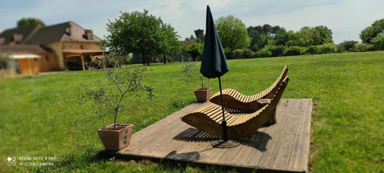 Britavit Acomodação com café da manhã Saint-Avit-Sénieur Exterior foto